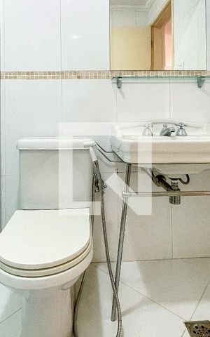 Apartamento à venda com 137m², 2 quartos e 1 vaga Apartamento à venda com 137m², 2 quartos e 1 vagaBanheiro