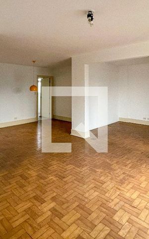 Apartamento à venda com 137m², 2 quartos e 1 vaga Apartamento à venda com 137m², 2 quartos e 1 vagaSala