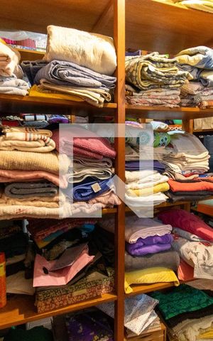 Casa à venda com 4700m², 8 quartos e 6 vagasCloset da suíte 1