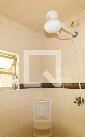 Casa à venda com 180m², 7 quartos e 1 vaga Casa à venda com 180m², 7 quartos e 1 vagaCasa 3 -Banheiro