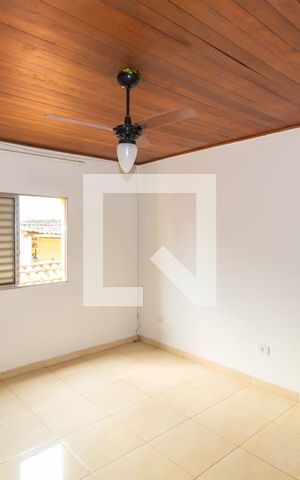 Casa à venda com 180m², 7 quartos e 1 vaga Casa à venda com 180m², 7 quartos e 1 vagaCasa 3 -Quarto