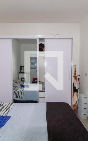 Casa à venda com 180m², 7 quartos e 1 vaga Casa à venda com 180m², 7 quartos e 1 vagaCasa 2 -Quarto