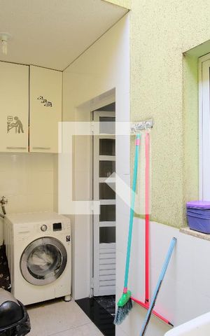 Casa de condomínio à venda com 130m², 3 quartos e 2 vagasÁrea de Serviço