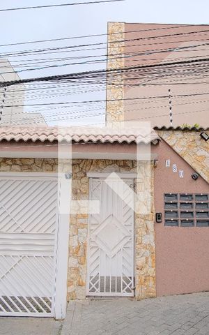 Casa de condomínio à venda com 130m², 3 quartos e 2 vagasFachada