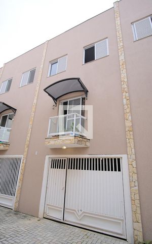 Casa de condomínio à venda com 130m², 3 quartos e 2 vagasFrente da casa