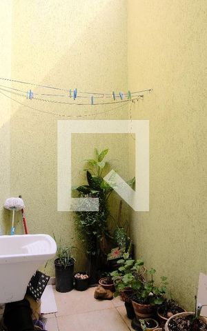 Casa de condomínio à venda com 130m², 3 quartos e 2 vagasÁrea de Serviço