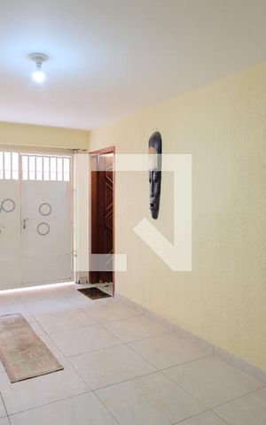 Casa de condomínio à venda com 130m², 3 quartos e 2 vagasGaragem