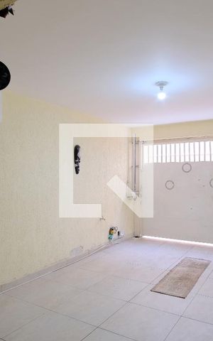 Casa de condomínio à venda com 130m², 3 quartos e 2 vagasGaragem