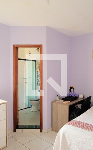 Casa de condomínio à venda com 130m², 3 quartos e 2 vagasSuíte
