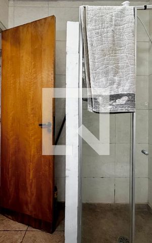 Casa para alugar com 170m², 4 quartos e 2 vagas Casa para alugar com 170m², 4 quartos e 2 vagasBanheiro Social