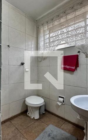 Casa para alugar com 170m², 4 quartos e 2 vagas Casa para alugar com 170m², 4 quartos e 2 vagasBanheiro Social