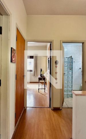 Casa para alugar com 170m², 4 quartos e 2 vagas Casa para alugar com 170m², 4 quartos e 2 vagasCorredor Quartos