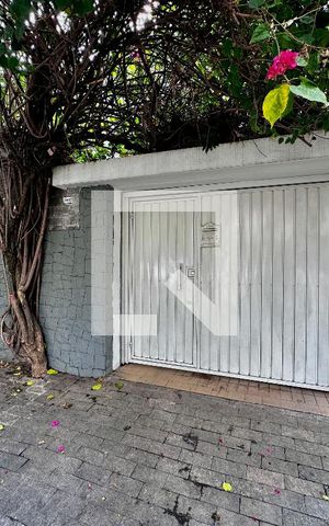 Casa para alugar com 170m², 4 quartos e 2 vagas Casa para alugar com 170m², 4 quartos e 2 vagasFachada