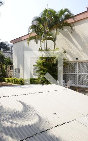 Casa para alugar com 250m², 3 quartos e 4 vagasPiscina