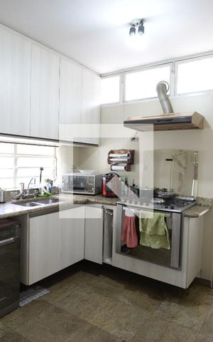 Casa para alugar com 250m², 3 quartos e 4 vagasCozinha