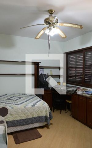 Casa para alugar com 250m², 3 quartos e 4 vagasSuíte 1