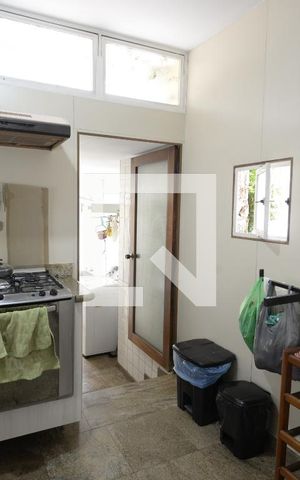 Casa para alugar com 250m², 3 quartos e 4 vagasCozinha