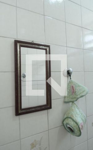 Casa para alugar com 250m², 3 quartos e 4 vagasBanheiro de Serviço