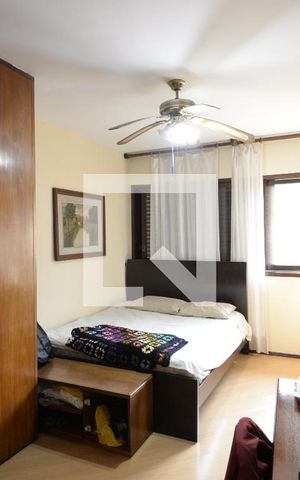 Casa para alugar com 250m², 3 quartos e 4 vagasSuíte 2