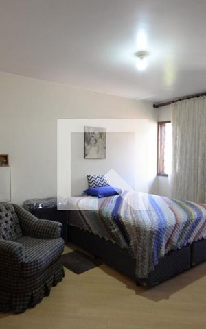 Casa para alugar com 250m², 3 quartos e 4 vagasSuíte 3