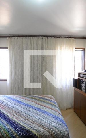 Casa para alugar com 250m², 3 quartos e 4 vagasSuíte 3