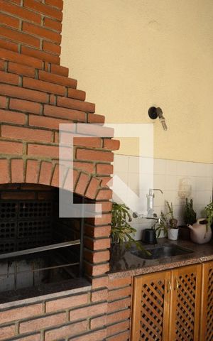 Casa para alugar com 250m², 3 quartos e 4 vagasChurrasqueira
