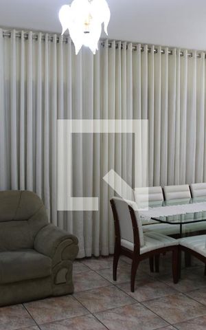Casa para alugar com 90m², 3 quartos e sem vagaSala