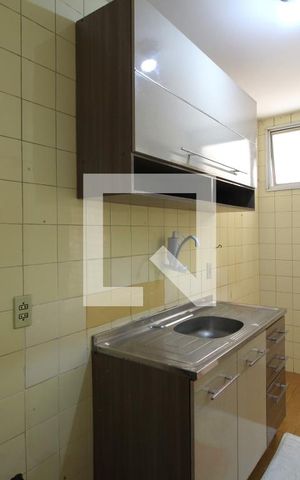 Apartamento à venda com 64m², 2 quartos e 1 vagaCozinha