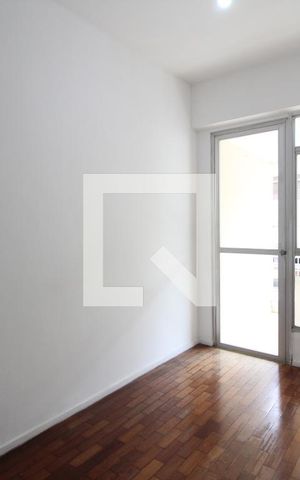 Apartamento à venda com 64m², 2 quartos e 1 vagaSala