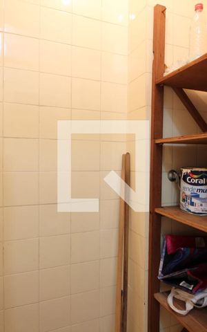 Apartamento à venda com 64m², 2 quartos e 1 vagaBanheiro de Serviço
