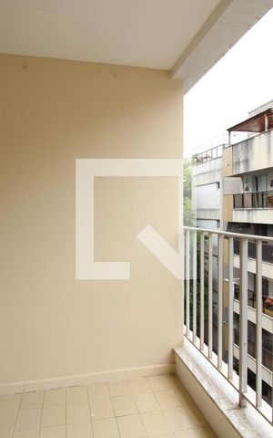 Apartamento à venda com 64m², 2 quartos e 1 vagaVaranda