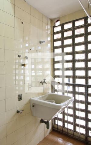 Apartamento à venda com 64m², 2 quartos e 1 vagaÁrea de Serviço
