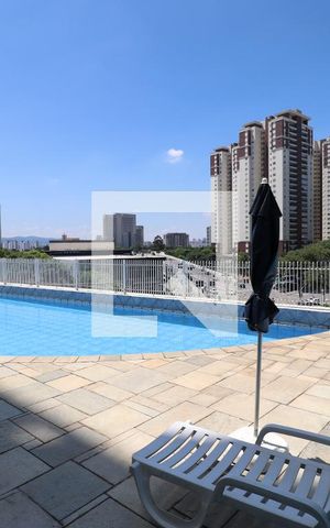 Apartamento para alugar com 105m², 3 quartos e 2 vagasÁrea comum - Piscina