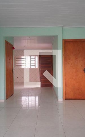 Casa para alugar com 90m², 3 quartos e 1 vaga Casa para alugar com 90m², 3 quartos e 1 vagaSala