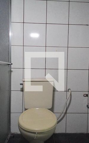Casa para alugar com 90m², 3 quartos e 1 vaga Casa para alugar com 90m², 3 quartos e 1 vagaBanheiro