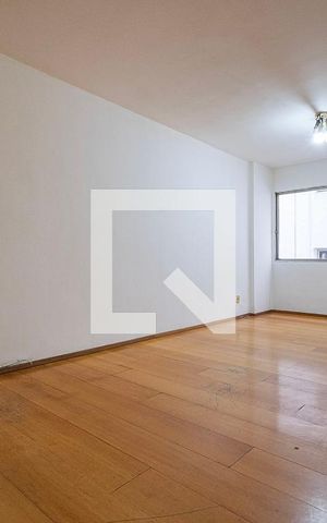 Apartamento à venda com 96m², 3 quartos e 1 vaga Apartamento à venda com 96m², 3 quartos e 1 vagaSala