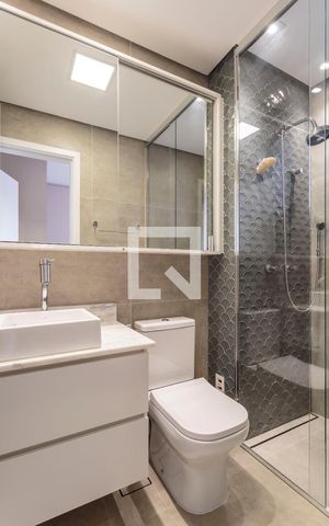 Apartamento à venda com 153m², 2 quartos e 2 vagas Apartamento à venda com 153m², 2 quartos e 2 vagasBanheiro da Suíte 1