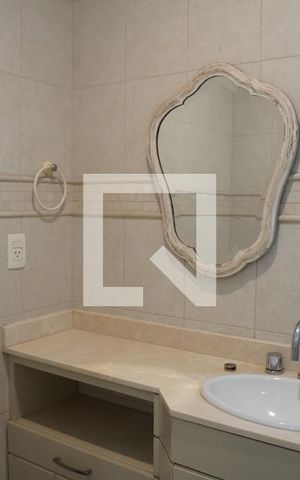 Apartamento à venda com 180m², 4 quartos e 3 vagasBanheiro da Suíte