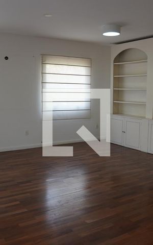 Apartamento à venda com 180m², 4 quartos e 3 vagasSala