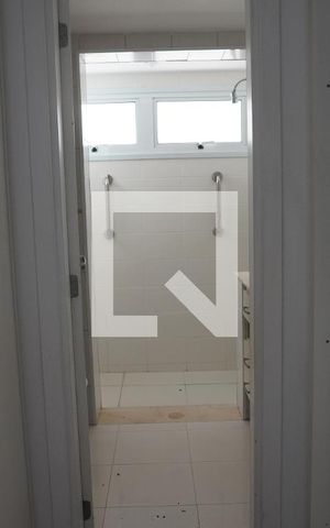 Apartamento à venda com 180m², 4 quartos e 3 vagasCloset