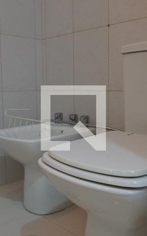 Apartamento à venda com 180m², 4 quartos e 3 vagasBanheiro da Suite 2 