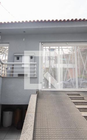 Casa à venda com 319m², 7 quartos e 5 vagas Casa à venda com 319m², 7 quartos e 5 vagasGaragem