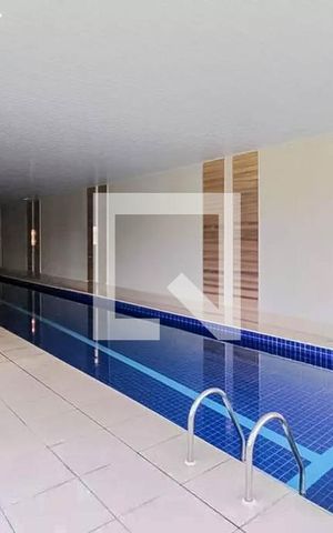 Apartamento para alugar com 76m², 2 quartos e 2 vagas Apartamento para alugar com 76m², 2 quartos e 2 vagasÁrea comum - Piscina Coberta