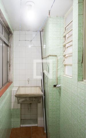 Apartamento para alugar com 75m², 2 quartos e 1 vaga Apartamento para alugar com 75m², 2 quartos e 1 vagaÁrea de Serviço