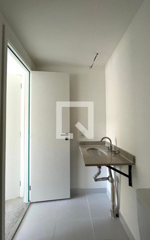 Apartamento à venda com 28m², 1 quarto e sem vaga Apartamento à venda com 28m², 1 quarto e sem vagaBanheiro da Suíte