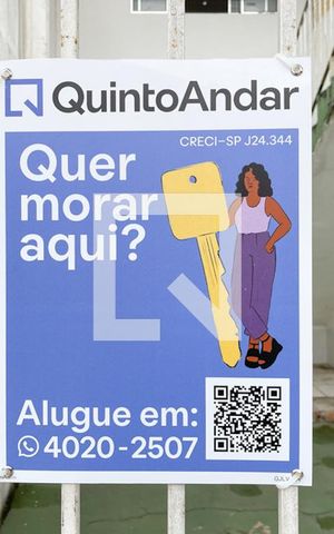 Casa à venda com 120m², 4 quartos e 3 vagas Casa à venda com 120m², 4 quartos e 3 vagasFachada