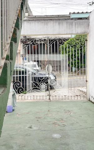 Casa à venda com 120m², 4 quartos e 3 vagas Casa à venda com 120m², 4 quartos e 3 vagasGaragem