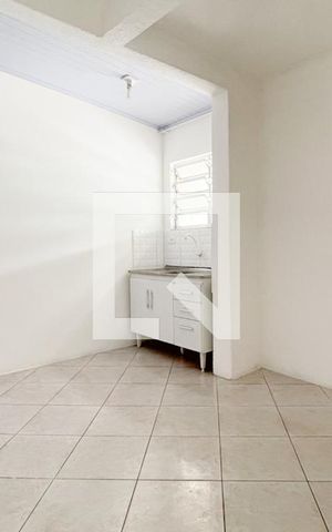 Casa à venda com 120m², 4 quartos e 3 vagas Casa à venda com 120m², 4 quartos e 3 vagasCozinha