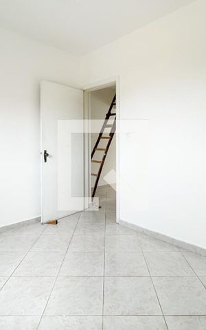 Casa à venda com 120m², 4 quartos e 3 vagas Casa à venda com 120m², 4 quartos e 3 vagasQuarto 1