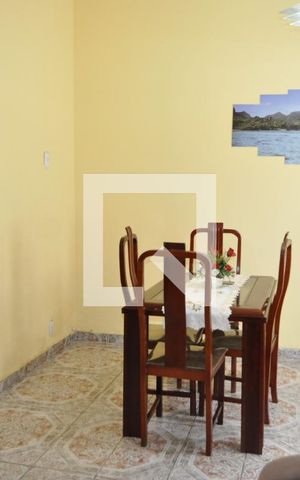 Casa à venda com 108m², 3 quartos e 1 vagaSala